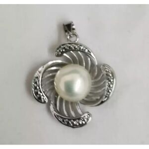 Genuine 10-11mn white south sea pearl silver plated  pendant